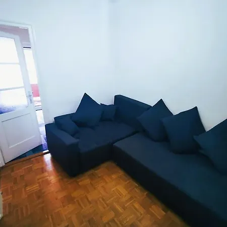 Cozy Private Apartment-chuv, Metro, Center. Lausanne